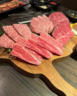 Florence Kwok Instagram - So nice to see u again #bangkok
It’s been such a long time
#wagyu 🥩