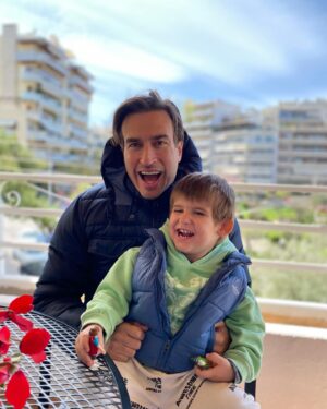 Foteini Atheridou Instagram - Μπαλκονατοι ❤️ #love #family #dadslife #myboys #happy
