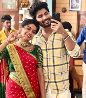 Fouzil Hidhaya Instagram - From the set of INDIRA
Indira~Gowtham 💕
@zeetamizh 
1pm 

#zee #zeetamilserial