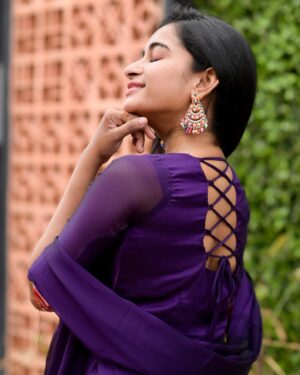 Fouzil Hidhaya Instagram - Heyyy…. Self-love matters💜🌸
Camera📸: @sathyaphotography3 
Costume👗: @radhi_frills
