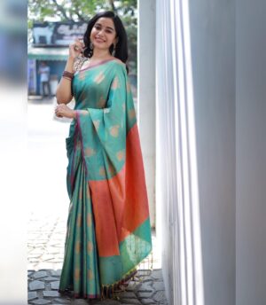 Fouzil Hidhaya Instagram - ✨
Blouse: @ve_kay_boutique 
Saree: @haasam_sarees