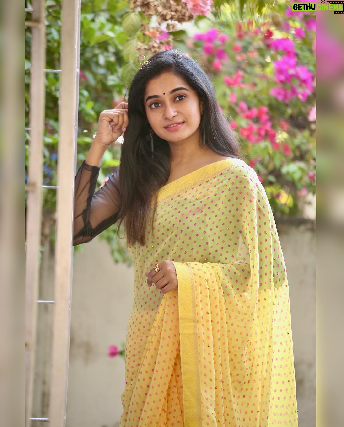 Fouzil Hidhaya - 16.6K Likes - 💛
Saree🥻: @maa_brand_sarees_kurtis