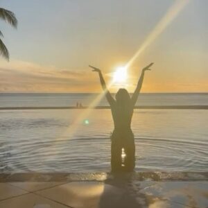 Frédérique Bel Instagram - Before the storm … .#SunSet #Mauritus #dreamingtravel #beachlife #beach #beachbody #dreamingtravel #mauritius🇲🇺 .#ilemaurice #brunette  #actress  #frenchactress #Actress #Actrice #actricefrancaise #comedienne  ##sexywomen #sexyswimwear #sexyoutfit #sexyGirl #sexyWoman #sexy #sexyunderwear #sexybodysuit #sexyfeetmodel #fetiche #sexyfashionaddict #sexymusclegirls #frederiquebel #frederiquebelofficial#