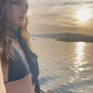 Frédérique Bel Instagram - Magic hour on the @l_raphael boat to shoot with @sylviecastioni_photo and @livystudio  #Boat #mediterranean #swimsuits #skincare #SunShine