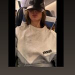 Frédérique Bel Instagram - 🇫🇷🐝 Let’s make a move ! ✈️ 😉 🐝 @flyfrenchbee