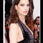 Frédérique Bel Instagram - Jewelry shine diamonds 💎 #redcarpetfashion #luxe #InstaLook #lookbook #instaFashion #fashionblog #fashionpost #fashionaddict #instagood #ootd #ootd #ootdfashion #ootdshare #mode #brunette #actress #frenchactress #Actress #Actrice #actricefrancaise #comedienne