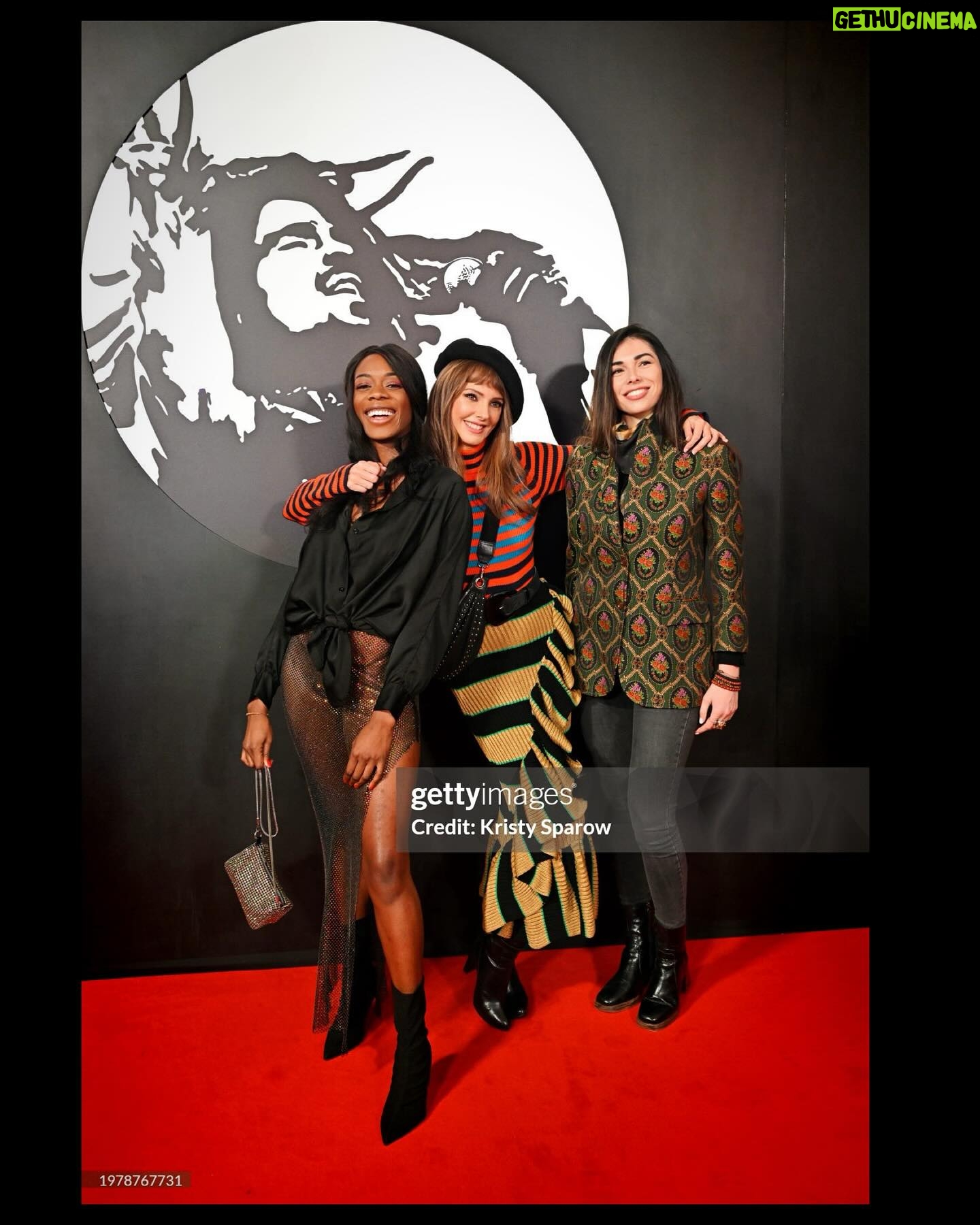 Frédérique Bel - 6.4K Likes - Rastafara forever ♥️💛💚 @paramountpicturesfrance @legrandrex @Kenzo @antikbatik_paris @animelmusic @theprimeamanda #bobmarleybirthday #bobmarleypremier #rastafara #BobMarleymovie #bobmarleyandthewailers #bobmarleyquotes #bobmarley #bobmarleymusic #actress #frenchactress #Actress #Actrice #actricefrancaise #comedienne #frederiquebel #frederiquebelofficial #Paris #France