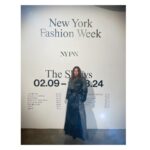 Frédérique Bel Instagram - #jetLag 🙃 #Nfw #Snow #fashionShow #newyork #TrenchCoat @octave999 #Fashion #actress #frenchactress #Actress #Actrice #actricefrancaise #comedienne ##sexywomen #sexyswimwear #sexyoutfit #sexyGirl #sexyWoman #sexy #sexyunderwear #sexybodysuit #sexyfeetmodel #fetiche #sexyfashionaddict #sexymusclegirls #frederiquebel #frederiquebelofficia