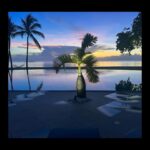 Frédérique Bel Instagram - Do you see a bottle of champagne !!? 🍾 crazy colors of this never ending sunset 😍 @maradivavillas #palmtrees #SunSet #Paradise #dreamLocation #Sea #paradiseonearth🌴 NO FILTER 🎉