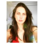 Frédérique Bel Instagram - I miss the Ibiza’s sunshine on my skin …. 😔 #iNoMakeUp #MorningSouvenir 🏝️ #IbizaMissing #IbizaSouvenir #ibizaddict #NoMakeUp 💦 #Morning #souvenir @hotelargosibiza #IbizaMovie #Natural #NoMakeUpStyle #InstaLook #lookbook #instaFashion #fashionblog #fashionpost #fashionaddict #instagood #ootd #ootd #ootdfashion #ootdshare #mode #brunette #actress #frenchactress #Actress #Actrice #actricefrancaise #comedienne