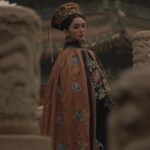 Frances Wu Instagram - 皇后照片組1️⃣ 花盆底鞋我以為很難走 想不到我駕馭得了 直接當布鞋在穿 健步如飛🤣