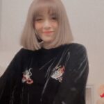 Frances Wu Instagram - 好無聊 來跳個舞