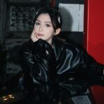 Frances Wu Instagram - Friday night 可以喝酒了🍺 乾杯 @adam_1555554 他叫我再瘦一點 他才不用修的這麼辛苦 很棒👍🏻，但不知道是我太胖還是我太美，你仍然修了快30張😎 #暗黑系 #攝影 #皮衣外套 #街拍 #喝酒喝起來