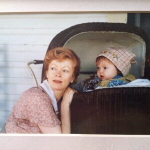 Francesca Eastwood Instagram - Congratulations to everyone but especially my mama for being happy today. U love acting u love fighting for people in this industry. If ur happy I am happy #sag #sagaftra @francesfisher