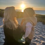 Francesca Eastwood Instagram - I requested a pose for a cute memory with mommy…