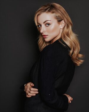 Francesca Eastwood Instagram - By @violetartistry