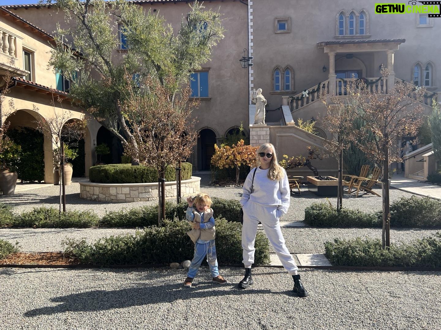 Francesca Eastwood Instagram - Double double protein style cheeks