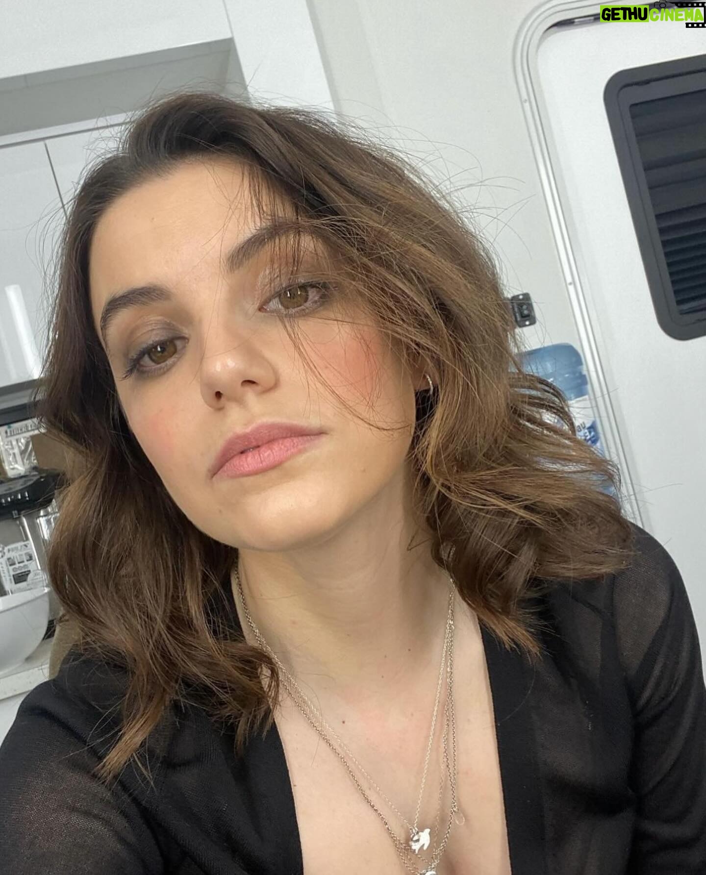 Francesca Reale - 8.8K Likes - The year through front camera photos of my face 😘🥂 - happy holidays!
