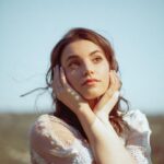 Francesca Reale Instagram - This shoot made me want to take up gardening.. I have no idea why. Anyway more from my afternoon with @macksfilms and @momosmua !🍃🌻🌾