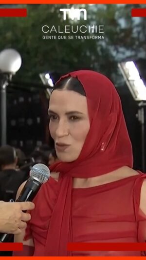 Francisca Gavilán Instagram - Nominación Premios Caleuche  @somoschileactores @tvn 
Con @blancalewin 

Total look @fims.cl ♥️
Maquillaje y pelo @anagaubert 
Foto/video @aukaleb #losmildíasdeallende @paroxproductora @nicoacunaf 
Agradecimientos a @jaivafer Isabel Ropert @patricia.espejo.1029 @bergerhertz por acompañarme a conocer a la Payita.
@leo_gonzalez_jelincic @b_art_talent_management
@valigavilan 
Payita Contreras ♥️

@medsthetik @drasandragalvan @apivitachile @libra_skincare @beyou.kine