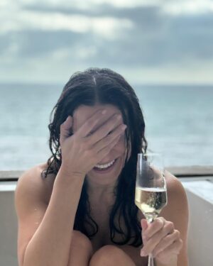 Francisca Gavilán Instagram - Finde con @bergerhertz ♥️ 🌊🥂
@mylacl siempre 🍾💎
 
📸 @bergerhertz ❤️