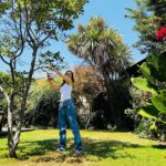 Francisca Gavilán Instagram – Que vengan los pajaritos a tomar agüita 🌺