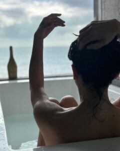 Francisca Gavilán Instagram - Finde con @bergerhertz ♥️ 🌊🥂 @mylacl siempre 🍾💎 📸 @bergerhertz ❤️