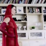 Francisca Gavilán Instagram – Making of 
Para @premioscaleuche @somoschileactores 

Nos reímos Anita y Aukaleb! Gracias por el registro. 

Make Up @anagaubert 
Vestido Fims Couture, la mayoría de la construcción está hecho a mano de @fims.cl 
Talentos@s  chilen@s ♥️

Música @sigilista_