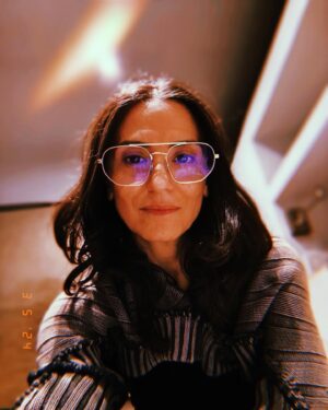 Francisca Gavilán Instagram - ❤️🌿♻️👓

@karun_chile Anteojos hechos con materiales reciclados trazables y sustentables 👁️ livianos! 

Anteojo Gust Dorado 💛

https://www.anteojoskarun.cl/ 

@antonioacuario_ 🖤