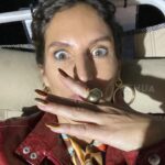 Francisca Imboden Instagram – Un recuerdo agradecido de haber encarnado a la Fiscal Soraya Jadue, junto al detective Bozo y a un equipo fantástico en “Baby Bandito” @netflixchile @fabula_prod ✨✨✨
