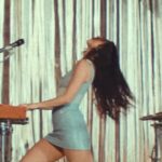 Francisca Valenzuela Instagram - MAÑANA! NUEVO VIDEO! CONTINENTE 🗺️ 🔭🩵 otro lanzamiento via Frantastic Records 💿 🇺🇸08:00 AM PST 🇲🇽09:00 AM MEXICO 🇨🇴 10:00 AM COL 🇺🇸 11:00 AM EST 🇨🇱🇦🇷12:00 PM ARG/CHILE
