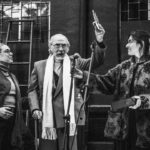 Francisca Walker Instagram - ¡Que hermoso estuvo la celebración del Dia Nacional del Teatro! Gracias al Sindicato de Actrices, Actores, Trabajadoxs de las Artes Teatrales - SIDARTE El 11 de Mayo, conmemoramos el natalicio de Andrés Pérez Araya, director, actor y dramaturgo nacional. A modo de homenaje a su labor teatral se crea el Día Nacional del Teatro en Chile. Fue un encuentro lleno de artistas de diversa índole: Teatro Lambe Lambe Papo Ditrans. Actor y Músico Il Vittorio Actor Lulo Arias / LeguaYork Cantautor, Chinoy, nuestro colectivo experimental músicas de Violeta Parra: thereminista Agnes Paz, chelista Catalina Gozález, violista Natalia Hidalgo Homenaje y yo en la voz. En la poesía, actor Mario Lorca. Obra de Teatro Mi Fuego. cía. La Patriótico Interesante frontis Sindicato SIDARTE Obra de Teatro “El Inicio” cía. Su Versión (Teatro SIDARTE) 📸Fotografías: Manuela Martinoya 🎬Productora de cine POETASTROS ... #VOLVERAENCONTRARNOS #NOSVEMOSENSIDARTE #DIANACIONALDELTEATRO #CULTURAS #ARTES #PATRIMONIOS #TERRITORIOS #COMUNIDADES #CHILE #SIDARTE #SINDICATO