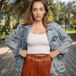 Francisca Walker Instagram - HOY en la Revista YA 📍
@revista_ya
Gracias por la entrevista Nicolás Lazo y a Sergio Lopez por las fotos. Lo pasé muy bien y quedaron bonitas.
Se puede leer en El Mercurio y en @franciscawalkerfans (gracias chiques por eso)