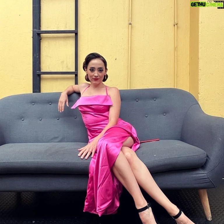 Francisca Walker - 5.7K Likes - Aún no supero mi vestido que se robó el show en "Concierto Solo Para Románticos"!! 💕 @nicolettavalentina lo máximo