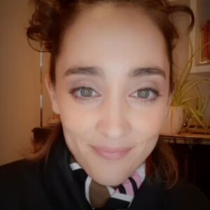 Francisca Walker Instagram - No se pierdan #Isabel , la historia de Isabel Allende por @primevideolat . Esta hermosa!