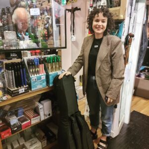 Frankie Ward Instagram - I'm determined to spend more time in Kilkenny and need a guitar to do music streams with... also I'm in Ireland - I can't be without music!

Got to meet the lovely Frank of @essaness_music and was torn between a Rathbone and a @lowdenguitars Sheeran model, and the Ed aka @teddysphotos won - the Wee Lowden style size is a perfect foil to my tiny hands. Also, it just resonates wonderfully. Call it an heirloom - but also I need to get writing again...

Also my father-in-law Tom Lacey can now play Zombie by the Cranberries so we're off to a flying start. Christy Moore next!
