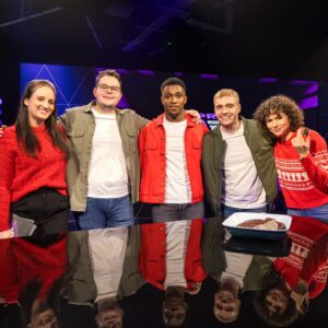 Frankie Ward Instagram - The @easportsfcpro was truly a dream gig. Not only did I get to work on a weekly league in my home city, but I got to do it with a gang who have quickly become some of.my favourite people. 

There's a lot to be said for a team that trusts each other and I really think that the players, on-camera talent, EA and our fantastic production team @wearewhispertv made something truly special. I'm going to miss seeing everyone on a Monday, but I can't wait to see what we all do next.

Photos by @joebradyphoto, styling by @meloart_1, makeup for weeks 3, 4, and 5 by @amelialemoncat 

FCPro #FC24 #Esports #gaming #esportspresenter