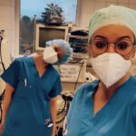 Franziska Böhler Instagram - Wir haben für den Care Day am Dienstag 5 Berufsbilder ausgewählt. Es gibt SO viel mehr, dass ich euch in diesen Bereichen vorgestellt hätte, aber: Wir konnten nicht mehr unterbringen an einem Nachmittag. Ich möchte trotzdem nochmal betonen, dass mir „MFA“ sehr am Herzen liegt. Wir sind mit der ambulanten Anästhesie in den Praxen tätig und glaubt mir, ich sehe was ihr leistet. Ich sehe wer den Frust an der Anmeldung abfangen muss, wer den Laden eigentlich am Laufen hält. Wie ihr multitalentiert alles kompensiert und organisiert und dafür viel zu schlecht bezahlt werdet. Auch wir, am anderen Ende des Tuches könnten unser Zeitmanagement ohne euch nicht im Entferntesten realisieren. Deswegen: Danke❤️ Und am nächsten Care Day ist euer Beruf safe vertreten✨ #gesundheit #intensiv #physicianassistant #symptome#mfa #facharzt #gesund #arzt#sport #motivation #health #krankenhaus #care #reha #klinik #training #pflege #Krankenpflege #nurse #anästhesie #medizin #gesundheitssystem #healthforfuture #erzieherin #physiotherapie #pflegenotstand #liebe #op #mfa #schule #praxis