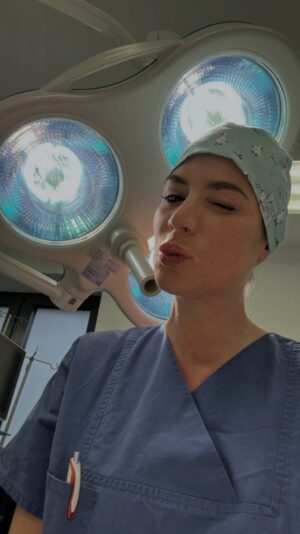 Franziska Böhler Instagram - ….ihr seid gefrustet?
Wir auch!
Das was wir leisten können und in dem Fall einfach niedergelassene Fachärzte ist eine Nullnummer.
Der Fehler liegt im System - aber irgendwie müsste man das spätestens nach der Pandemie wissen….
Das hier ist eine reine Rechenaufgabe mit der JEDER niedergelassene Mediziner konfrontiert ist ….
Enttäuscht sind am Ende des Tages beide Seiten 
✨
#gesundheit #intensiv #healthcare #symptome#mfa #facharzt #gesund #arzt#sport #motivation #health #krankenhaus #care #reha #klinik #training #pflege #krankenpflege #nurse #anästhesie #medizin #gesundheitssystem #icu #gesundheitssystem #physiotherapie #pflegenotstand #op #mfa #praxis #pflegenotstand