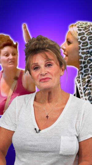 Frédérique Brugiroux Instagram - « Avec ton habit de panthère là » 😭
Vous l’avez élue Queen de France et elle est de retouuuur : la seule et unique Fred des Anges revient sur ses passages ICONIQUES à la TV 🔥