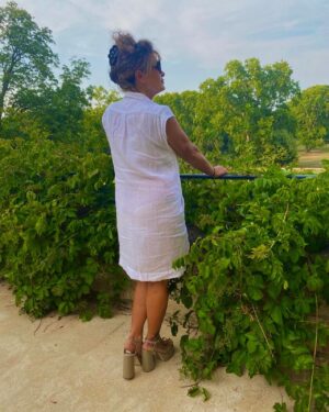 Frédérique Brugiroux Instagram - • 𝓑𝓸𝓷 𝓭𝓲𝓶𝓪𝓷𝓬𝓱𝓮 𝓪̀ 𝓽𝓸𝓾𝓼 🦋💕

@itsleana____ tu peux me dire si j’ai mis une culotte sur ma troisième ? 🤭👙💅🏻