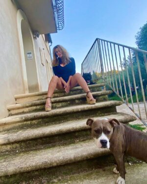 Frédérique Brugiroux Instagram - • 𝑳𝑶𝑽𝑬 🖤🐺