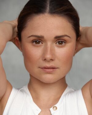 Frédérique Dufort Instagram - 28. 

#Casting @ds_sanchez