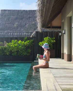 Freya Nightingale Instagram - Happiest girly 🌴🥥