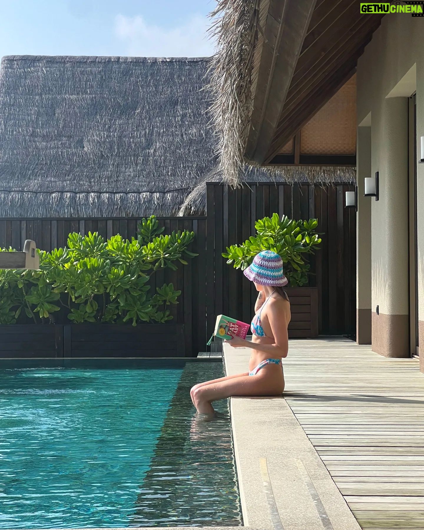 Freya Nightingale - 81.7K Likes - Happiest girly 🌴🥥