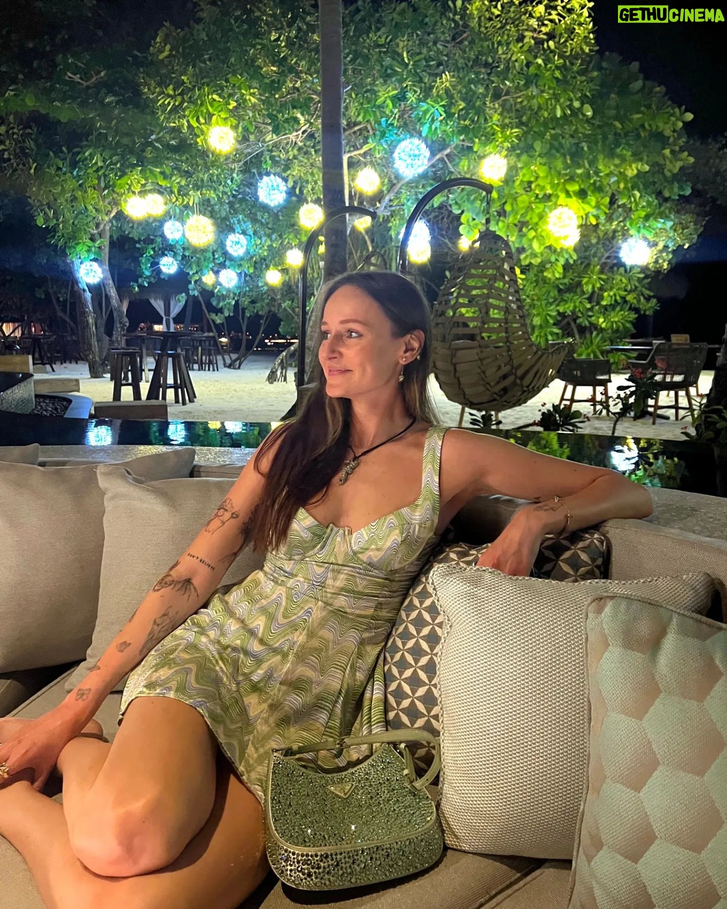 Freya Nightingale - 81.7K Likes - Happiest girly 🌴🥥