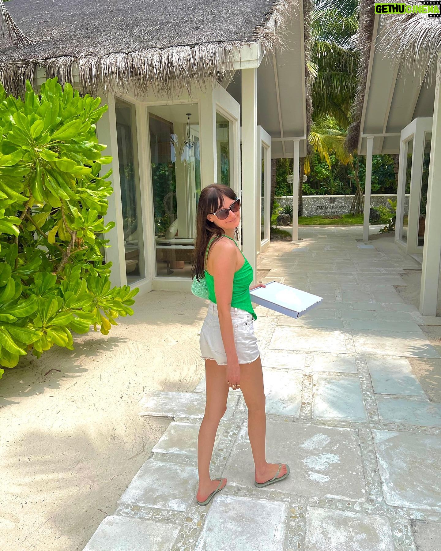 Freya Nightingale - 69.2K Likes - Maldives-ing numero dos
🌴🍷