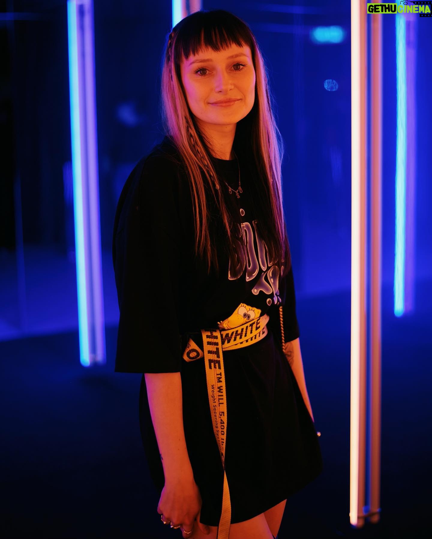 Freya Nightingale Instagram - I do not know why I’m stood so awkwardly here but happy 9 years to the Sidemen boys 🥹 And their best merch collab yet is out soon 🧽
