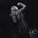 Freya Ridings Instagram - LA FRIENDS 📣 I am so beyond excited to announce my residency at the incredible @thehotelcafe in LA from now until June ❤️🥹 I have been looking forward to these shows for so long and now they are so close! I cannot wait to spend some time in LA and I am beyond grateful for this amazing opportunity 🙌 🇺🇸 Tickets go on sale on Friday January 19th at 10am Pacific Time 🎟️ Please come along for a night of dancing, singing and crying together! 🥹💃🎊