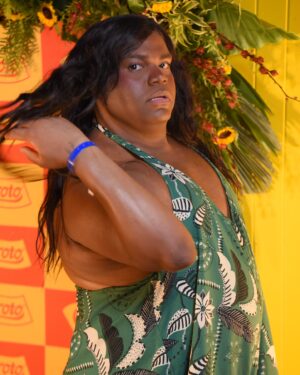Fuega Instagram - Cheguei pro luau do @saojoaodathay 

Foto: @kayosousa 📸